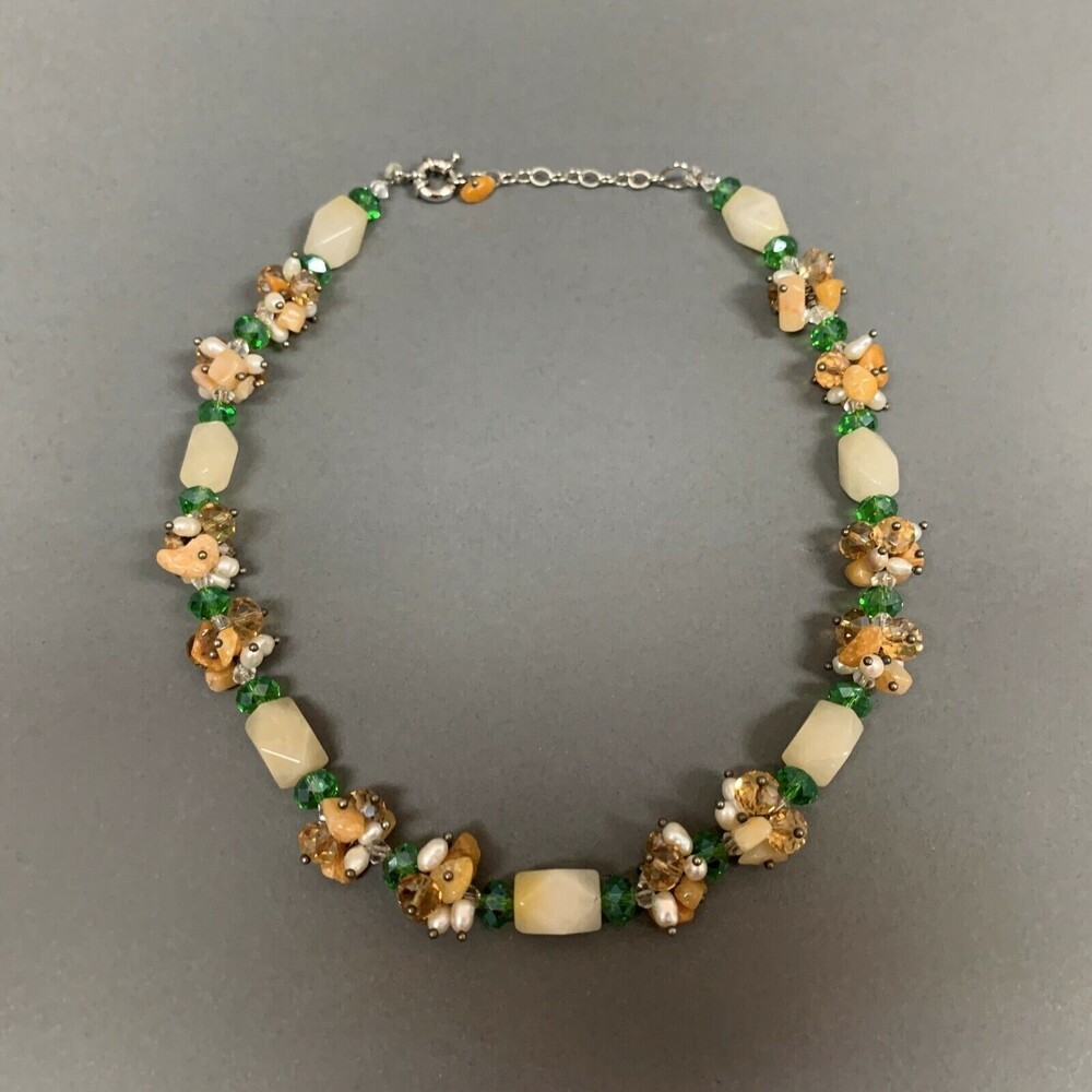 Women's Necklace Beaded Multicolor Green Brown White NWOT Silver-tone
